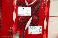 CPHS_Cheerleaders_Lockerroom_Decoration_2009-006.jpg