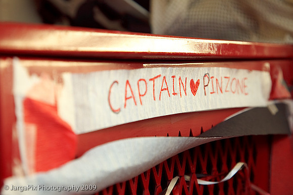 CPHS_Cheerleaders_Lockerroom_Decoration_2009-029.jpg