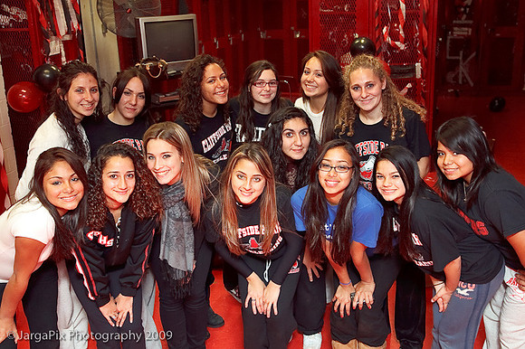 CPHS_Cheerleaders_Lockerroom_Decoration_2009-051.jpg