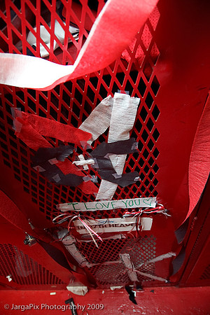 CPHS_Cheerleaders_Lockerroom_Decoration_2009-025.jpg