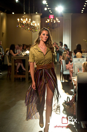 Posche_Fashion_Show_Soon_Cubano_2011-0280-2
