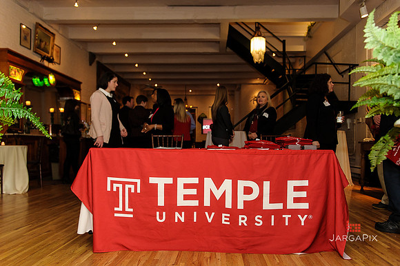 Temple_NYC_Alumni_Alger_House_2014-003