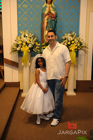 SofiaMaria_Gallo_Communion-041