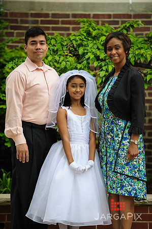 SofiaMaria_Gallo_Communion-051