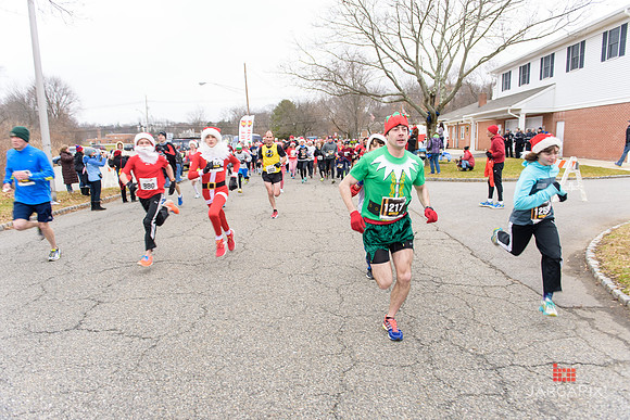 Super_Hero_Events_Super_Santa_5K_2014-091