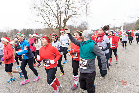 Super_Hero_Events_Super_Santa_5K_2014-120