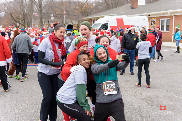 Super_Hero_Events_Super_Santa_5K_2014-074