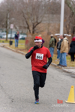 Super_Hero_Events_Super_Santa_5K_2014-159