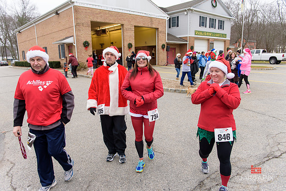 Super_Hero_Events_Super_Santa_5K_2014-057