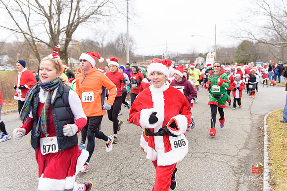 Super_Hero_Events_Super_Santa_5K_2014-109
