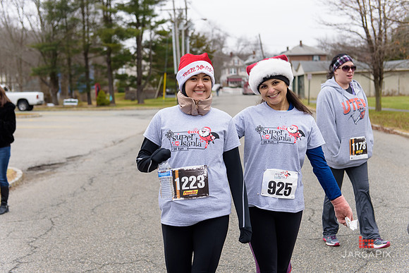 Super_Hero_Events_Super_Santa_5K_2014-062