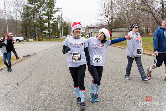 Super_Hero_Events_Super_Santa_5K_2014-063