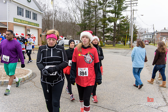 Super_Hero_Events_Super_Santa_5K_2014-044
