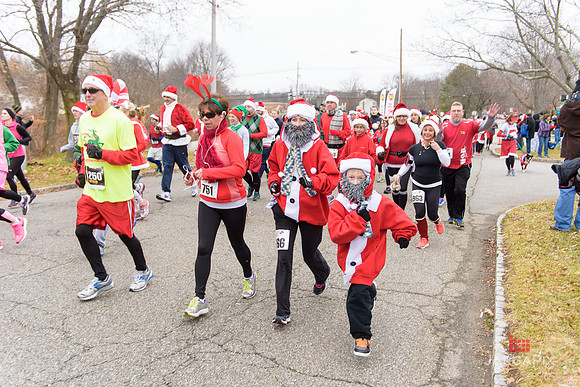 Super_Hero_Events_Super_Santa_5K_2014-111