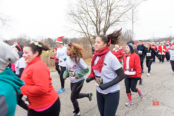 Super_Hero_Events_Super_Santa_5K_2014-121