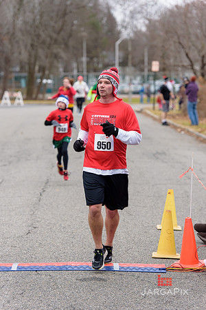 Super_Hero_Events_Super_Santa_5K_2014-199