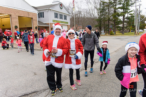 Super_Hero_Events_Super_Santa_5K_2014-051
