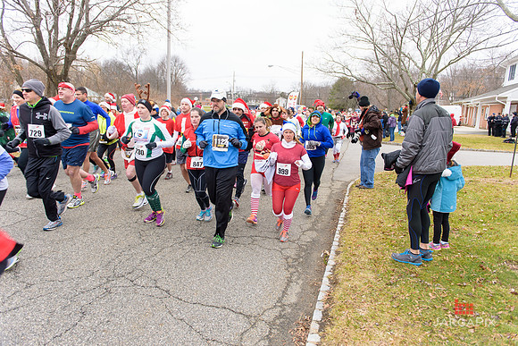 Super_Hero_Events_Super_Santa_5K_2014-103