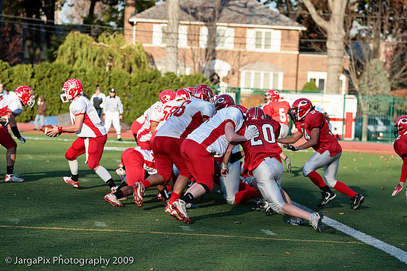 CPHS_Football_vs_RidgefieldPark_2009-120.jpg