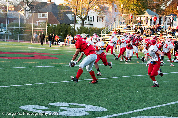 CPHS_Football_vs_RidgefieldPark_2009-208.jpg
