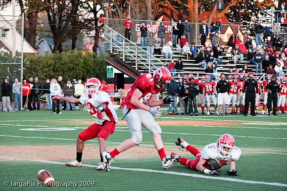 CPHS_Football_vs_RidgefieldPark_2009-270.jpg