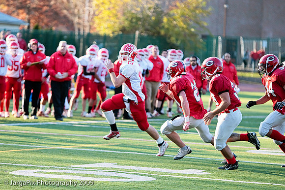 CPHS_Football_vs_RidgefieldPark_2009-106.jpg
