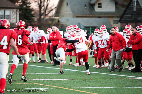 CPHS_Football_vs_RidgefieldPark_2009-291.jpg