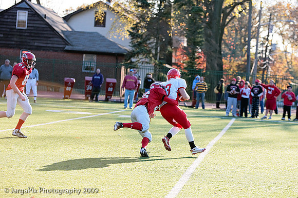 CPHS_Football_vs_RidgefieldPark_2009-075.jpg
