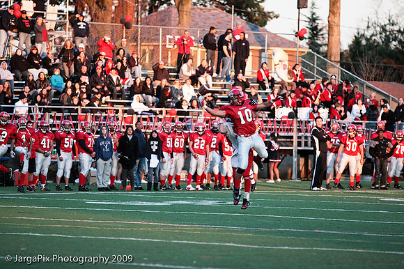 CPHS_Football_vs_RidgefieldPark_2009-232.jpg