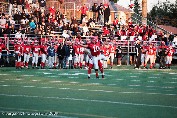 CPHS_Football_vs_RidgefieldPark_2009-233.jpg