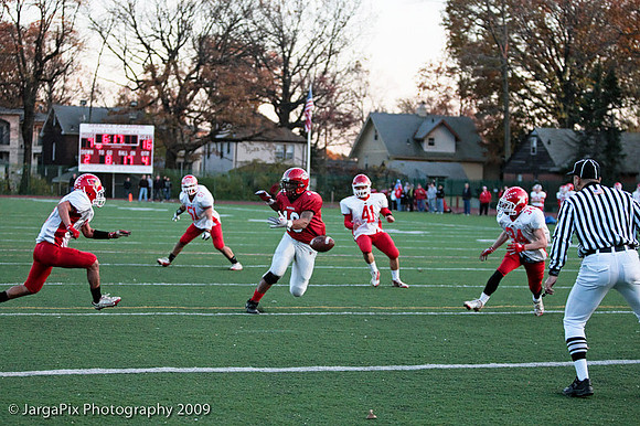 CPHS_Football_vs_RidgefieldPark_2009-253.jpg
