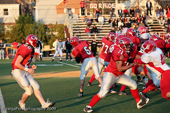 CPHS_Football_vs_RidgefieldPark_2009-204.jpg