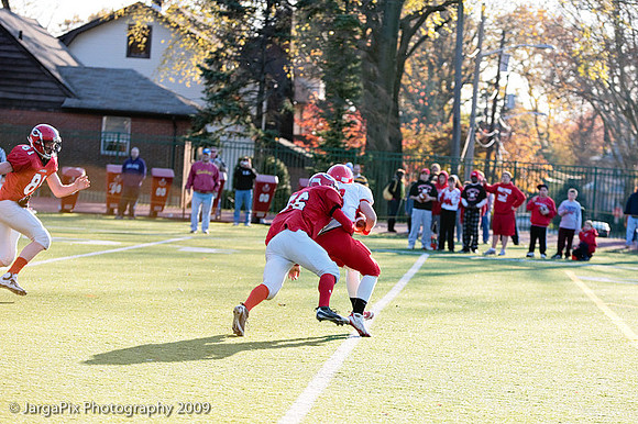 CPHS_Football_vs_RidgefieldPark_2009-076.jpg