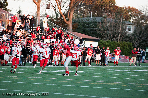 CPHS_Football_vs_RidgefieldPark_2009-241.jpg