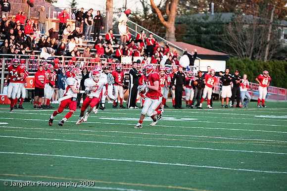 CPHS_Football_vs_RidgefieldPark_2009-243.jpg