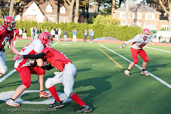 CPHS_Football_vs_RidgefieldPark_2009-109.jpg