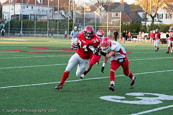 CPHS_Football_vs_RidgefieldPark_2009-213.jpg
