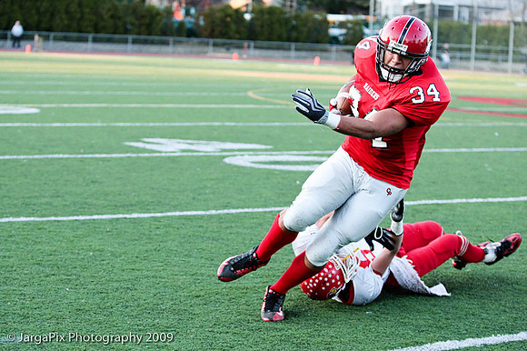 CPHS_Football_vs_RidgefieldPark_2009-221.jpg