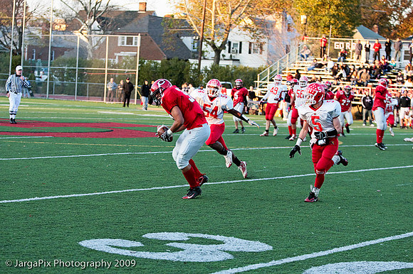 CPHS_Football_vs_RidgefieldPark_2009-210.jpg