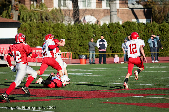 CPHS_Football_vs_RidgefieldPark_2009-041.jpg