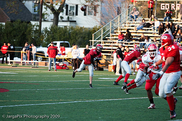 CPHS_Football_vs_RidgefieldPark_2009-207.jpg