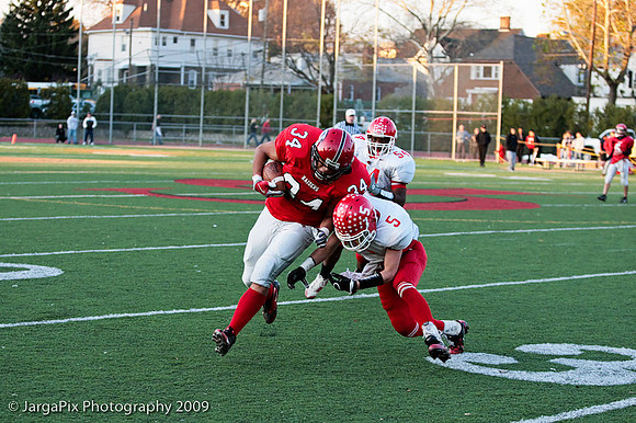 CPHS_Football_vs_RidgefieldPark_2009-215.jpg