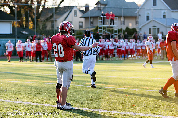 CPHS_Football_vs_RidgefieldPark_2009-136.jpg