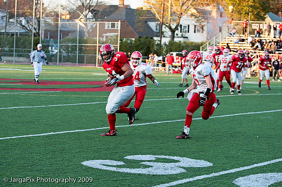 CPHS_Football_vs_RidgefieldPark_2009-212.jpg