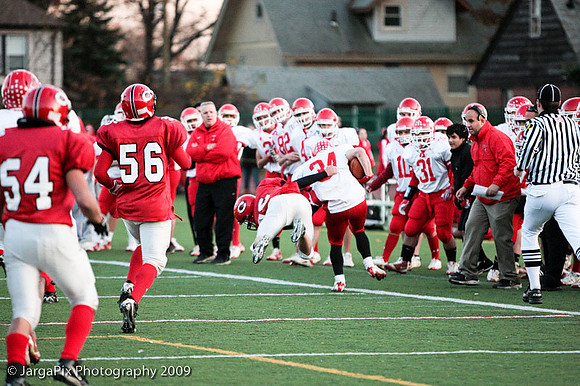 CPHS_Football_vs_RidgefieldPark_2009-294.jpg