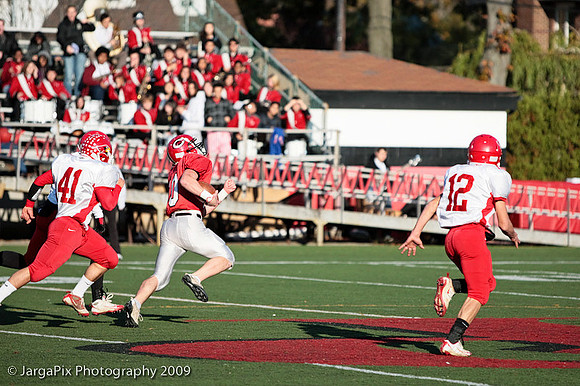 CPHS_Football_vs_RidgefieldPark_2009-040.jpg