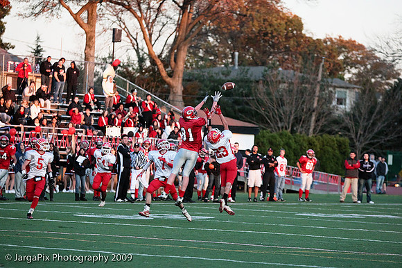 CPHS_Football_vs_RidgefieldPark_2009-237.jpg