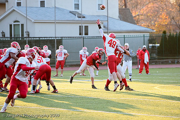 CPHS_Football_vs_RidgefieldPark_2009-185.jpg