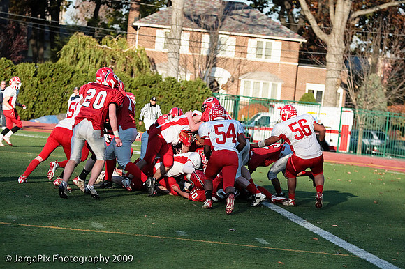 CPHS_Football_vs_RidgefieldPark_2009-122.jpg