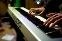 Odd_Man_In_Pauls_Bar-067